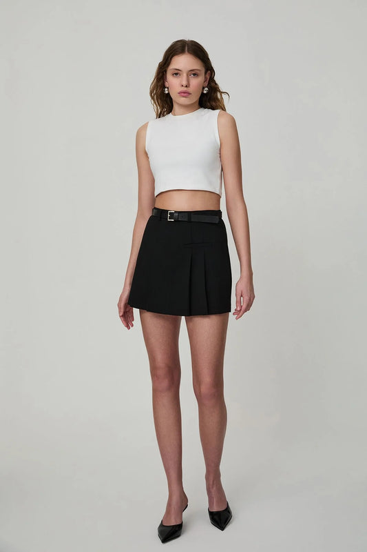 Belt Detailed Pleated Shorts Skirt